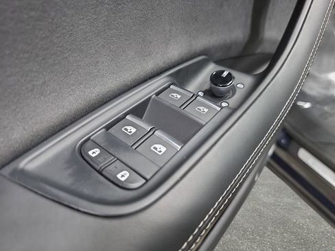 Used 2023 Audi SQ8 Prestige w/ Prestige Package AWD/4WD image 27