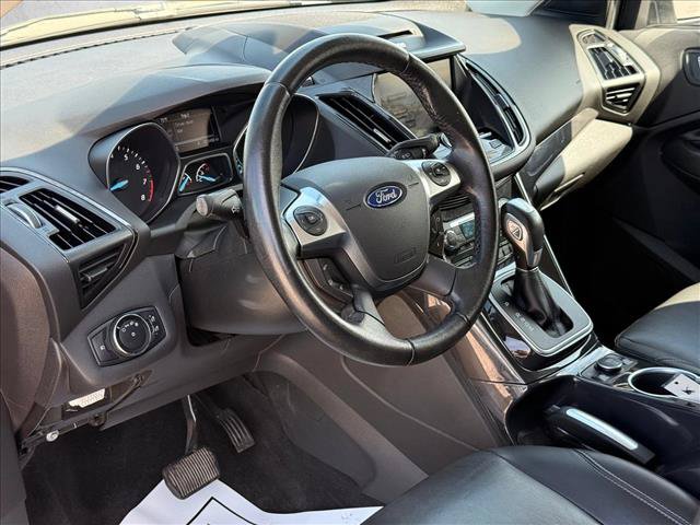 Used 2014 Ford Escape Titanium w/ Equipment Group 401A AWD/4WD image 10