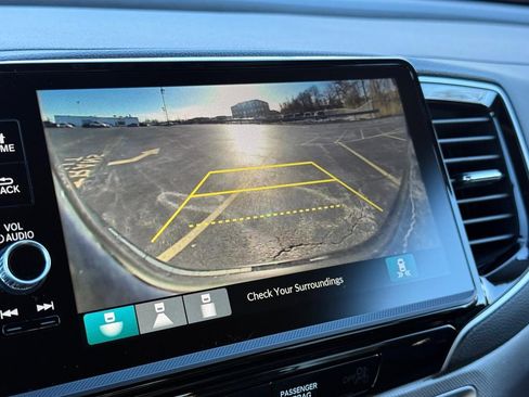 Certified 2025 Honda Ridgeline RTL image 21