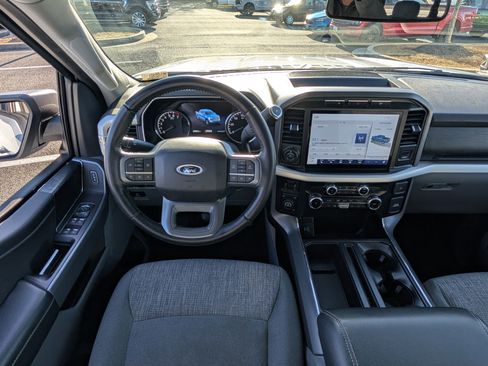 Certified 2022 Ford F150 XLT w/ Equipment Group 302A High image 17