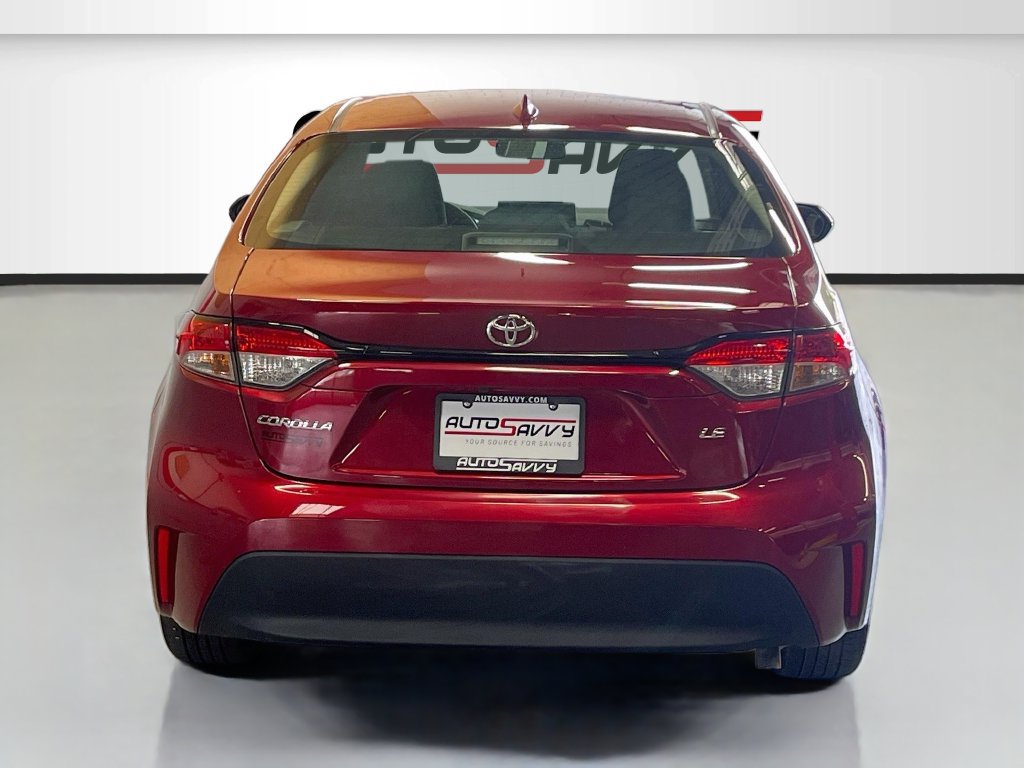 Used 2025 Toyota Corolla LE FWD image 6