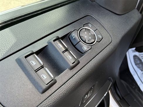 Used 2019 Ford F150 Platinum w/ Equipment Group 701A Luxury image 22