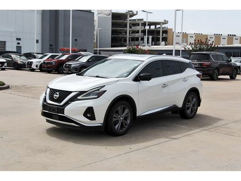Used 2020 Nissan Murano Platinum w/ Cargo Package FWD image 2
