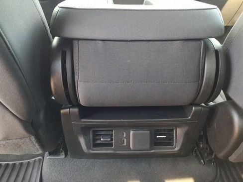 Used 2025 Chevrolet Silverado 2500 LT w/ Convenience Package AWD/4WD image 13