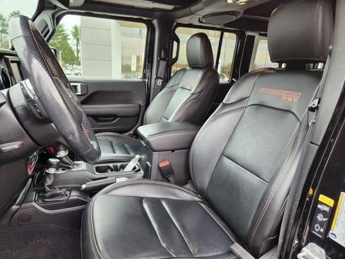 Used 2021 Jeep Wrangler Unlimited Rubicon w/ Trailer Tow Package image 10