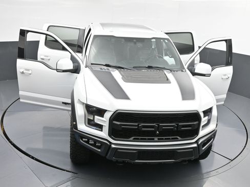 Used 2019 Ford F150 Raptor w/ Equipment Group 802A Luxury image 39