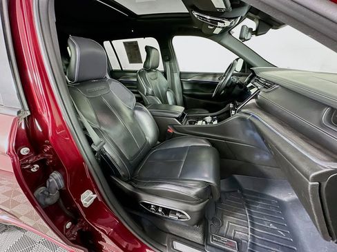 Used 2021 Jeep Grand Cherokee L Overland w/ Luxury Tech Group IV image 37