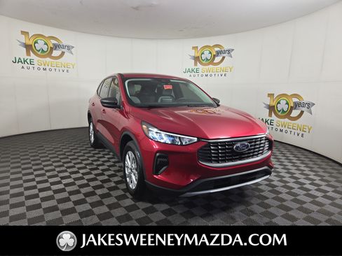 Used 2025 Ford Escape Active AWD/4WD image 1