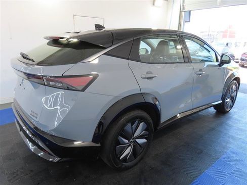 Used 2024 Nissan Ariya AWD image 15