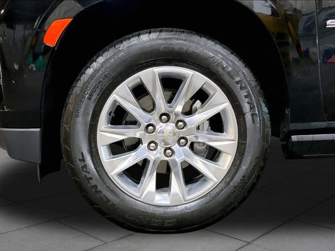 Used 2023 Chevrolet Suburban Premier w/ Max Trailering Package AWD/4WD image 11
