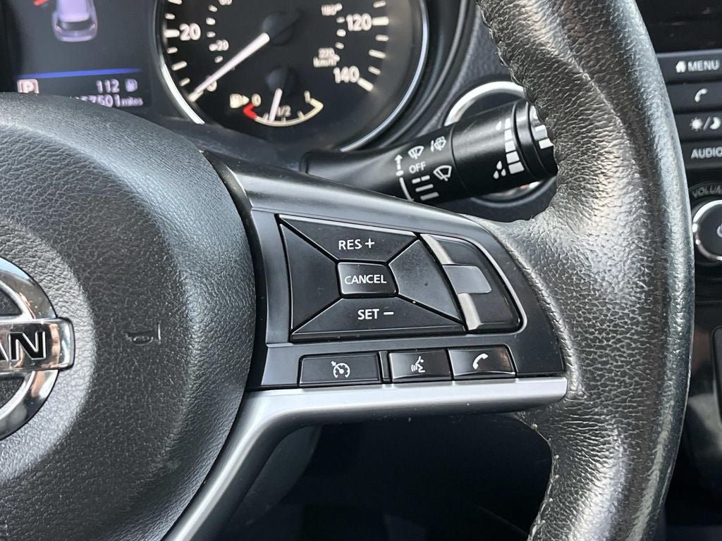 Used 2020 Nissan Rogue SV FWD image 16