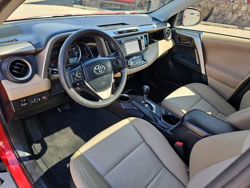 Used 2013 Toyota RAV4 XLE image 10