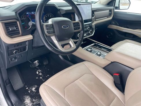 Used 2024 Ford Expedition Max Limited image 5