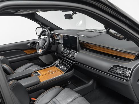 Used 2022 Lincoln Navigator Black Label image 63