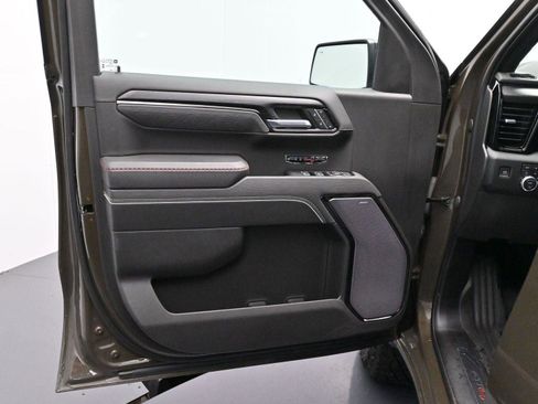 Used 2024 GMC Sierra 1500 AT4X image 9