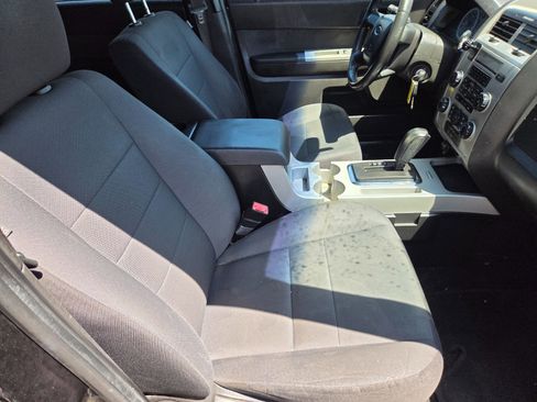Used 2011 Ford Escape XLT w/ 201A Rapid Spec Order Code FWD image 15