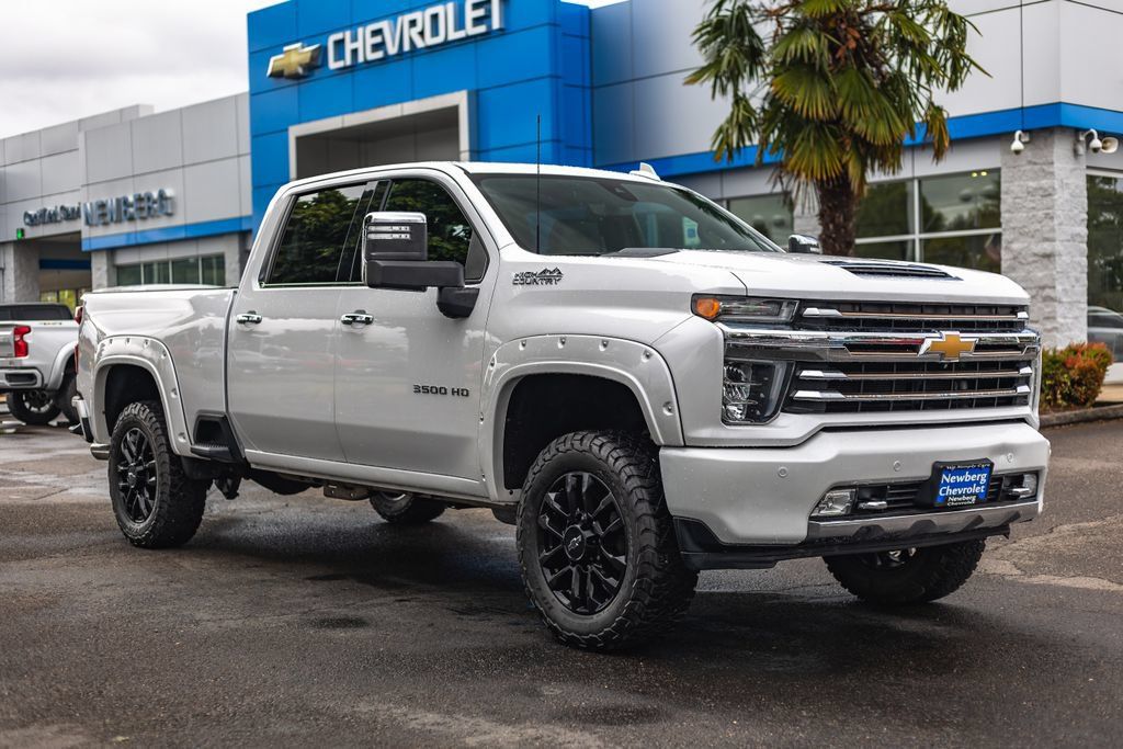 Used 2020 Chevrolet Silverado 3500 High Country w/ Z71 Off-Road Package AWD/4WD image 6
