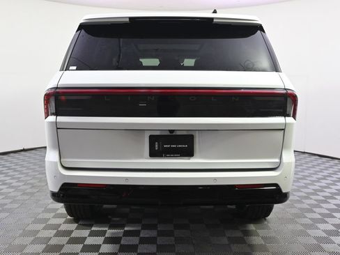 New 2026 Lincoln Navigator Black Label AWD/4WD image 5