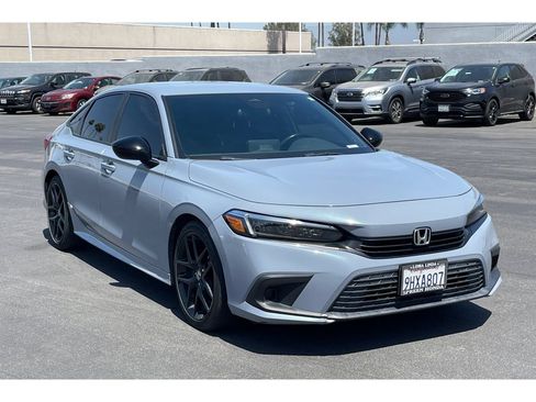 Used 2023 Honda Civic Sport image 8