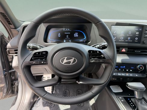 New 2026 Hyundai Elantra SEL Sport FWD image 29