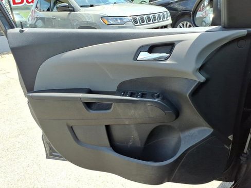 Used 2012 Chevrolet Sonic LT FWD image 11