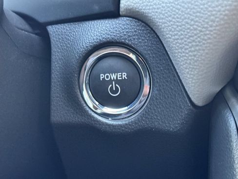 Used 2025 Toyota RAV4 Limited AWD/4WD image 29