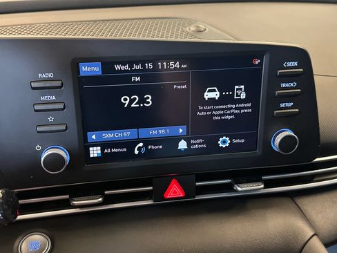 Used 2023 Hyundai Elantra SEL FWD image 13