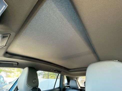 New 2025 Volkswagen Tiguan SE R-Line image 46