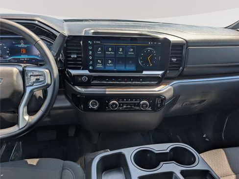 Used 2023 Chevrolet Silverado 1500 LT AWD/4WD image 17