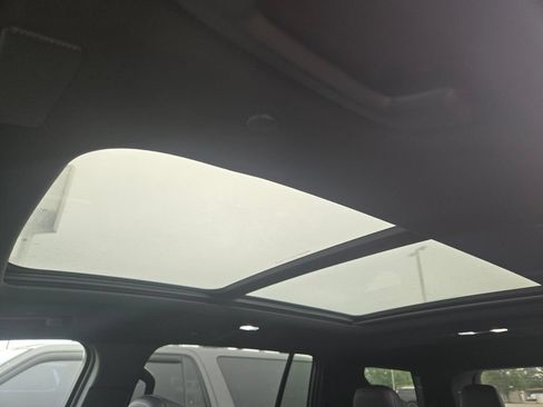 Used 2025 Chevrolet Traverse RS w/ LPO, Floor Liner Package FWD image 11