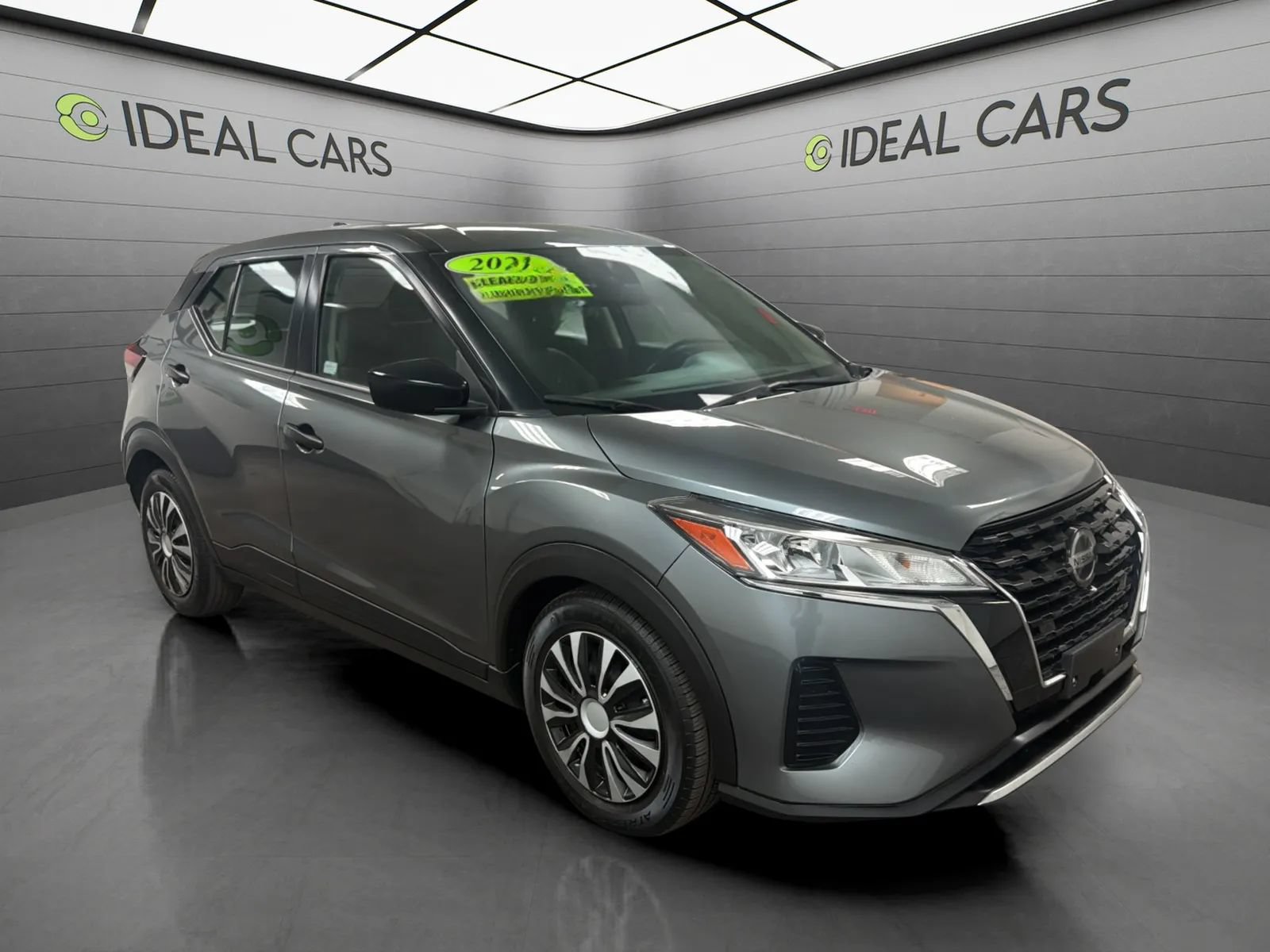 Used 2021 Nissan Kicks S FWD image 3
