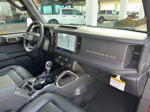 New 2026 Ford Bronco Badlands image 30