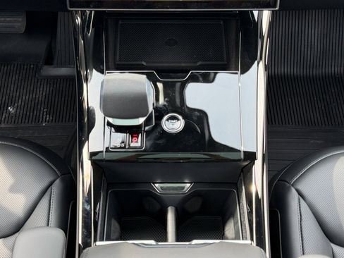 New 2026 Land Rover Range Rover Sport SE AWD/4WD image 15