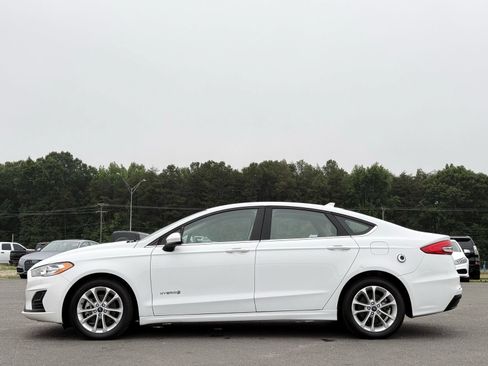 Used 2019 Ford Fusion SE FWD image 9