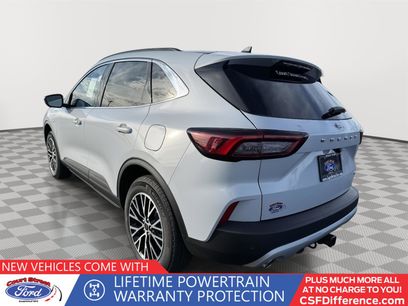 New 2025 Ford Escape SE w/ PHEV Premium Package