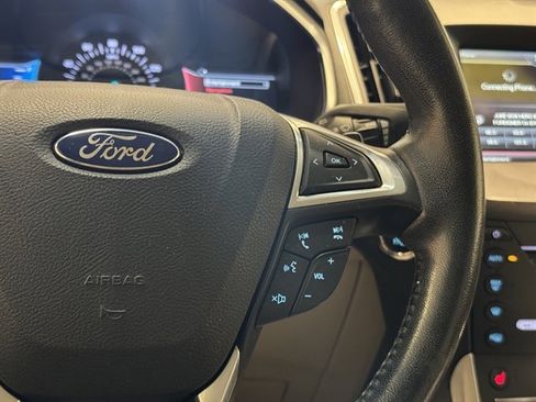 Used 2015 Ford Edge Titanium w/ Technology Package image 20
