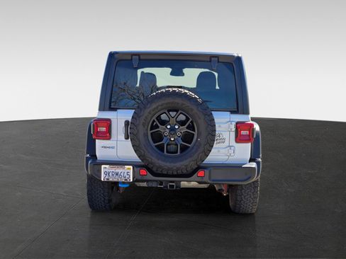 Used 2024 Jeep Wrangler Unlimited image 5