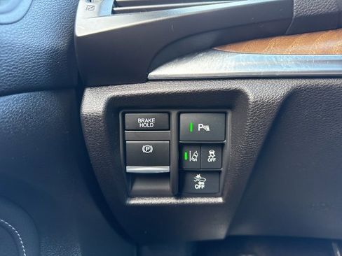 Used 2019 Acura MDX w/ Technology & Entertainment image 18