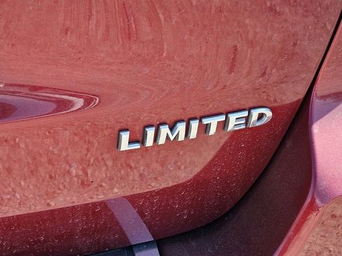 Used 2014 Jeep Grand Cherokee Limited w/ Luxury Group II image 13