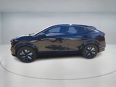 Used 2023 Nissan Ariya FWD image 2