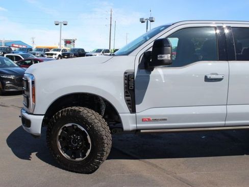 New 2025 Ford F350 Lariat w/ Lariat Ultimate Package image 11