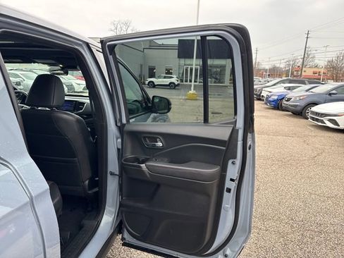 Used 2022 Honda Ridgeline Black Edition image 13