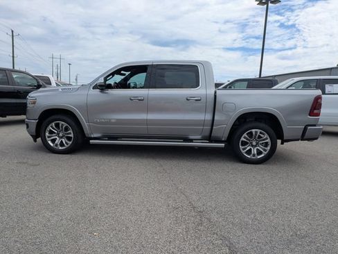 Used 2022 RAM 1500 Limited w/ Body Color Bumper Group AWD/4WD image 7