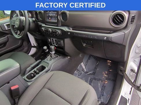 Certified 2023 Jeep Wrangler Willys image 34