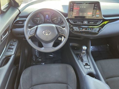 Used 2019 Toyota C-HR LE image 11