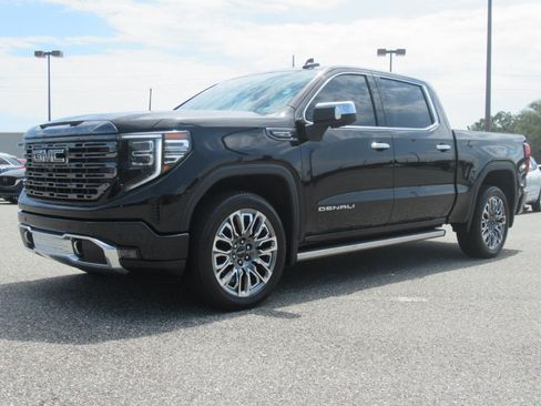 Used 2024 GMC Sierra 1500 Denali Ultimate AWD/4WD image 3