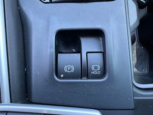 Used 2024 Toyota Grand Highlander AWD image 33