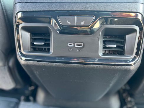 Used 2024 GMC Sierra 1500 AT4 w/ Technology Package image 18