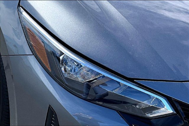Used 2025 Nissan Sentra S FWD image 28