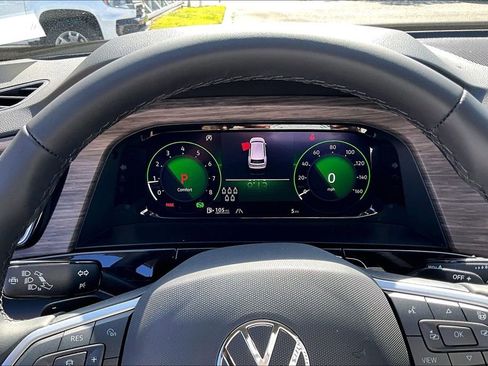 New 2026 Volkswagen Atlas SEL Premium R-Line AWD/4WD image 26